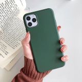 SILIKONSKI OVITEK ZA IPHONE 15 PLUS - MAT ZELEN