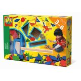 IGRAČA SES USTVARJAM S KLADIVOM