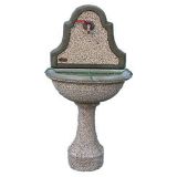 BETONSKI IZDELEK JARC VODNJAK SOČA STENSKI LIJAK