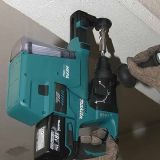 AKUMULATORSKO VRTALNO KLADIVO MAKITA DHR243Z