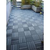 WPC DESKA ZA TERASO BAMBUSWPC KLIK PLOŠČA 3D SV. SIVA 300X300X25 MM