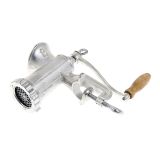 KUHINJSKI PRIPOMOČEK MAKU MLINČEK ZA MESO 26 X 20CM