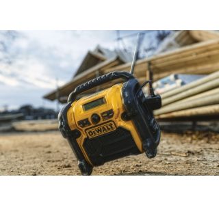 FM/AM DIGITALNI RADIO DEWALT DCR020