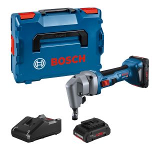 AKUMULATORSKI PREBIJALNIK BOSCH PROFESSIONAL GNA 18V-16 E 2X 18V 4AH; KOVČEK AKUMULATORSKI PREBIJALNIK BOSCH PROFESSIONAL GNA 18V-16 E 2X 18V 4AH; KOVČEK