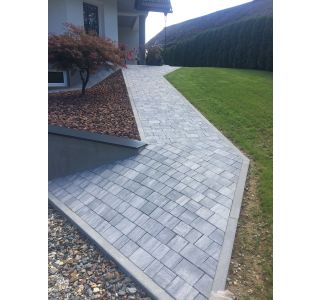 BETONSKI TLAKOVEC OBLAK GROUP LA PIAZZA MIX 16 TONALIT - BEL, ČRN