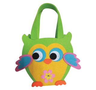 POMLADNA DEKORACIJA GLOSSTYLE KOŠARICA SOVA 15 CM IZ FILCA RUMENA ALI ZELENA