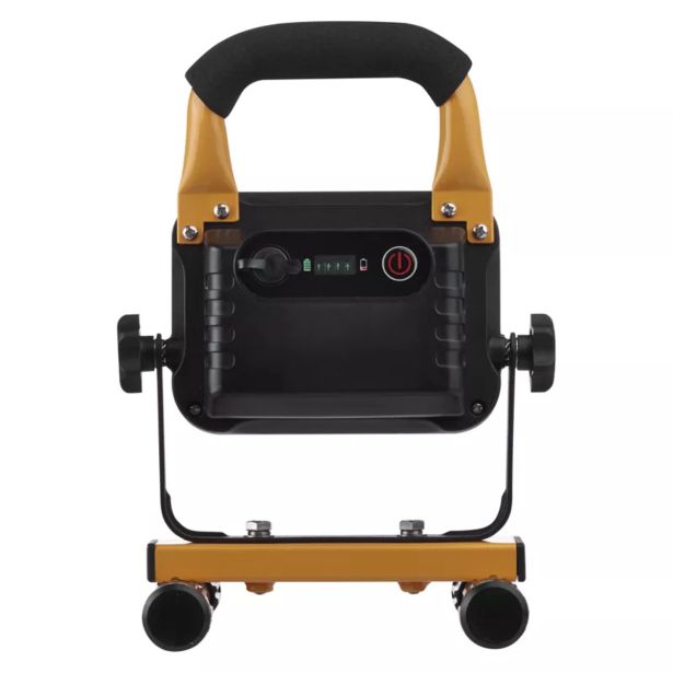 PRENOSNI REFLEKTOR EMOS 10W AKU SMD