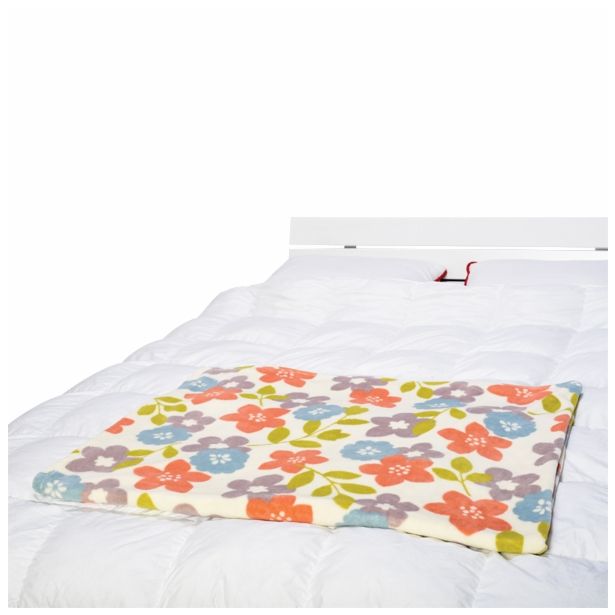 DEKORATIVNA ODEJA BIVA 150X200 CM ROŽICE RAZLIČNE BARVE