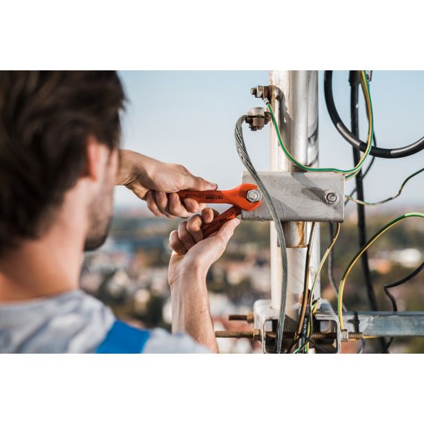 IZOLIRAN ENOSTRANSKI VILIČASTI KLJUČ UNIOR 17 MM ART. 110/2VDEDP (612181)