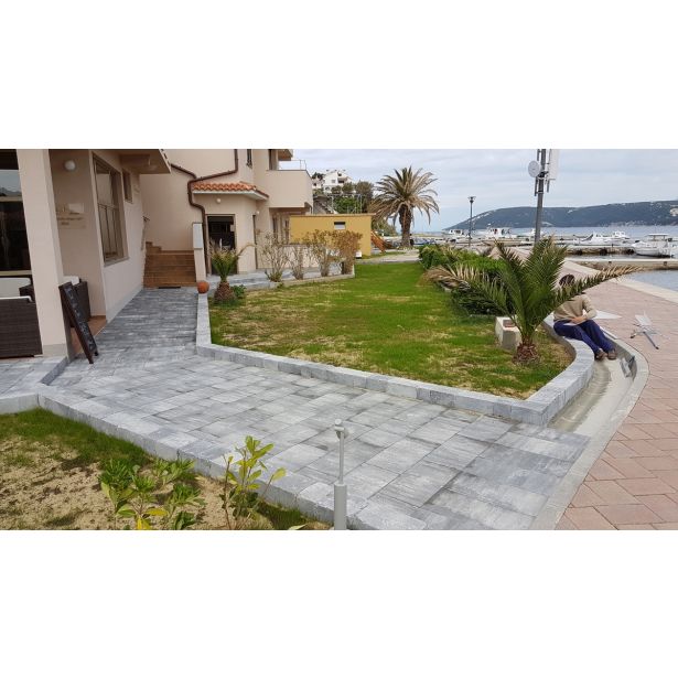 BETONSKA PLOŠČA OBLAK GROUP 30X60X5 CM MIX 16 TONALIT-BELA, ČRNA