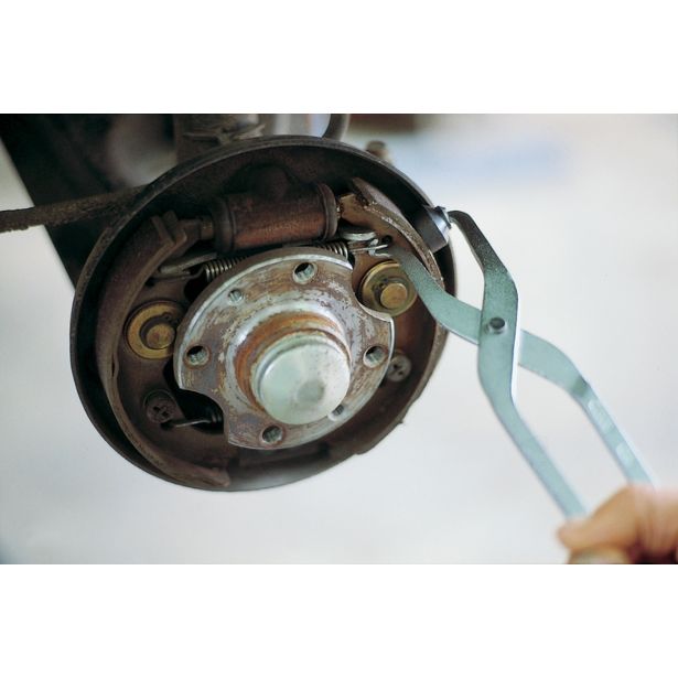 KLEŠČE ZA ZAVORNE VZMETI UNIOR 325 MM KROMIRANE ART. 431