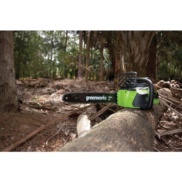 AKUMULATORSKA VERIŽNA ŽAGA 40 CM GREENWORKS 40V Z 4AH BATERIJO IN POLNILNIKOM GD40CS40K4