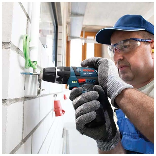 AKUMULATORSKI UDARNI VRTALNI VIJAČNIK V KOVČKU BOSCH GSB 12V-15