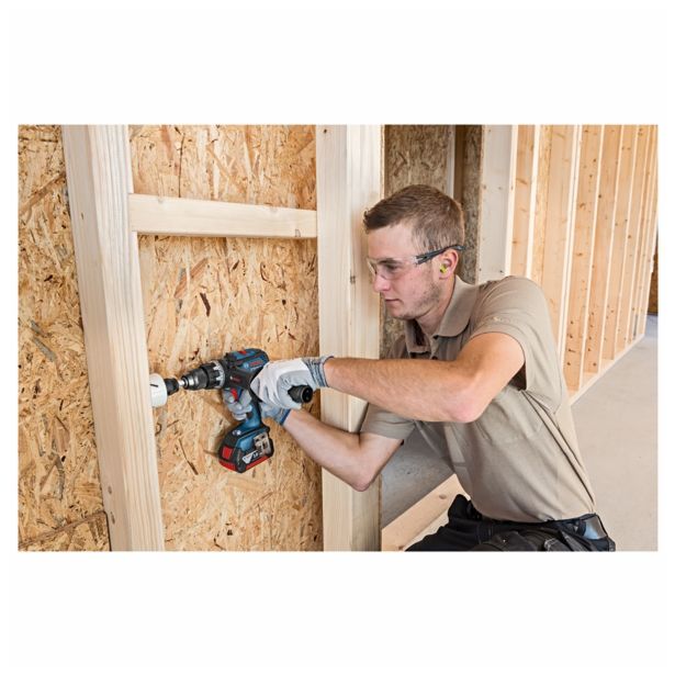 AKUMUL. UDARNI VRTALNIK BOSCH GSB 18 VE-EC