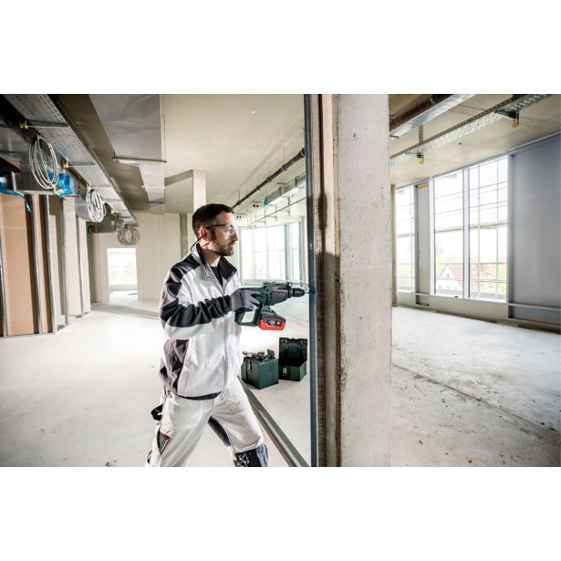 BATERIJSKI UDARNI VRTALNIK METABO SBE 18 LTX