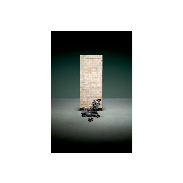 AKUMUL. ZAJERALNA ŽAGA METABO KGS 18 LTX BL 216