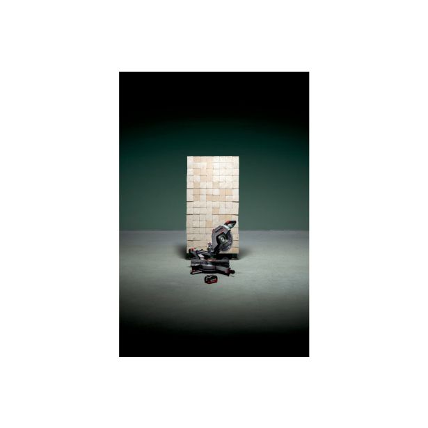 AKUMUL. ZAJERALNA ŽAGA METABO KGS 18 LTX BL 305