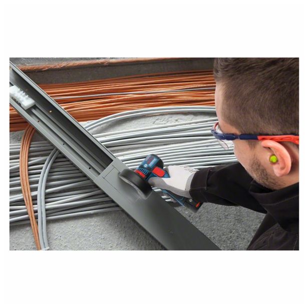 AKUMULAT. KOTNI BRUSILNIK BOSCH GWS 12-76