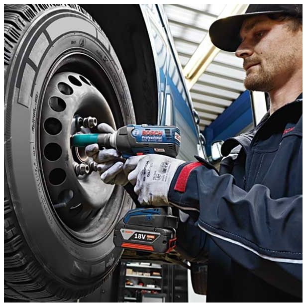 AKUMULATORSKI UDARNI VIJAČNIK BOSCH GDS 18 V-EC 250 V L-BOXX-U