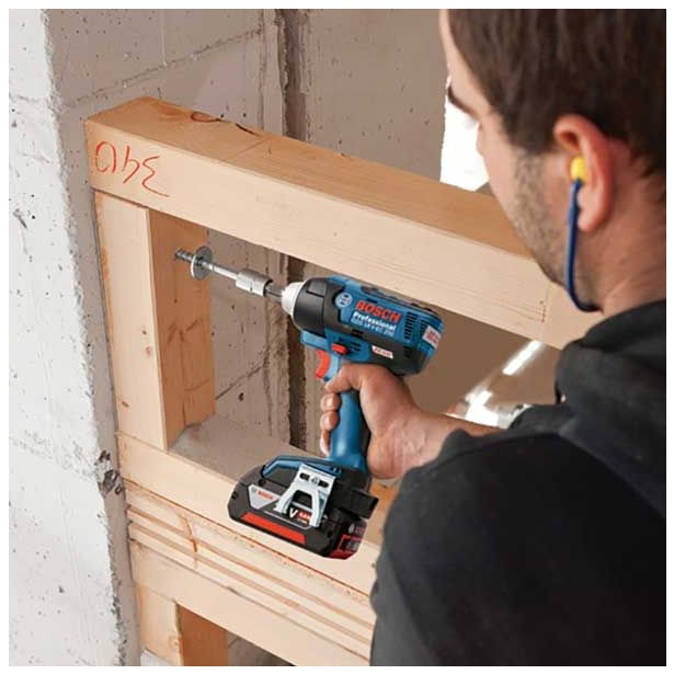 AKUMULATORSKI UDARNI VIJAČNIK BOSCH GDS 18 V-EC 250 V L-BOXX-U