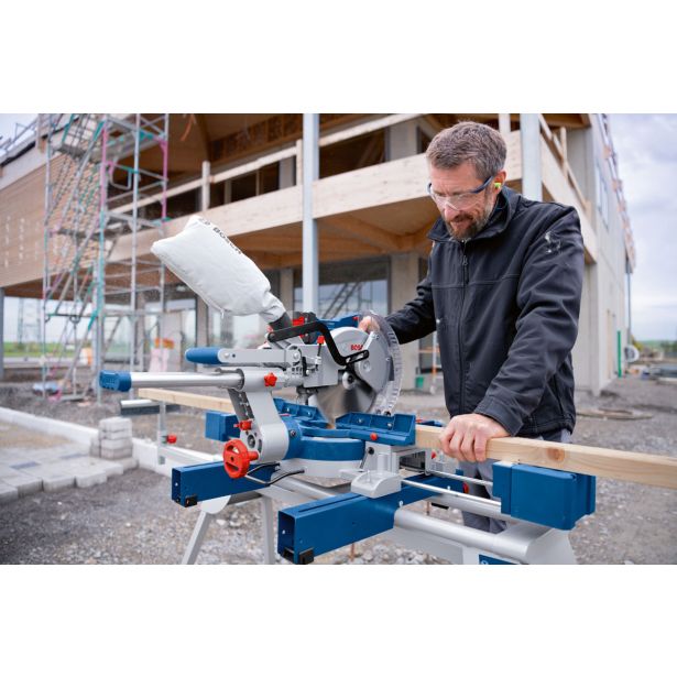 AKUMULATORSKA POTEZNA ŽAGA GCM 18V-254 D SOLO