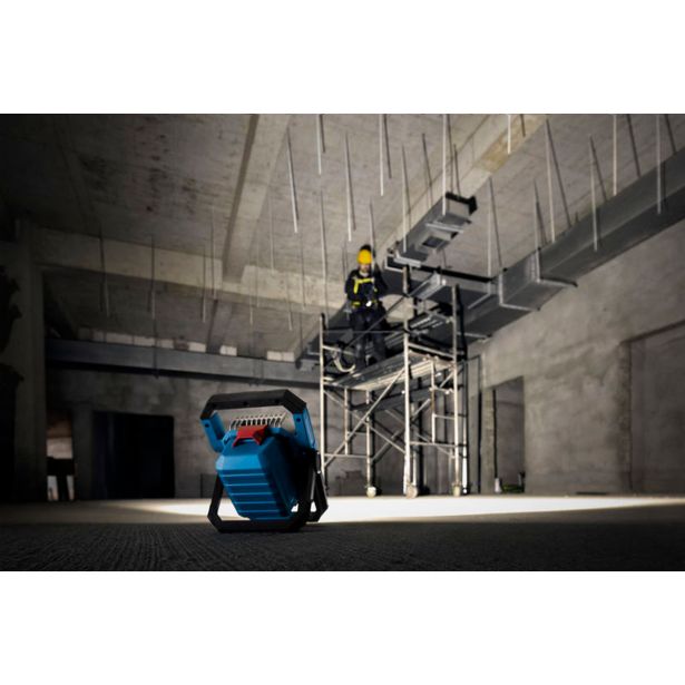 AKUMULATORSKA SVETILKA BOSCH PROFESSIONAL PRO GLI18V-3000