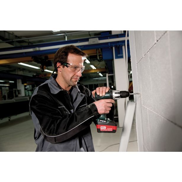 BATERIJSKI STROJI V KOMPLETU METABO COMBO SET 2.4.2 18 V (SB 18 LT + W 18 LTX 125 QUICK)