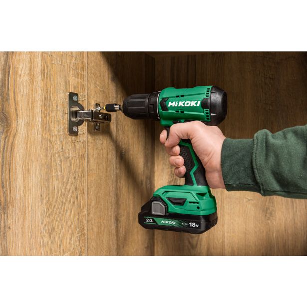AKUMULATORSKI VRTALNIK HIKOKI DS18DA 2X 18V 2AH; KOVČEK