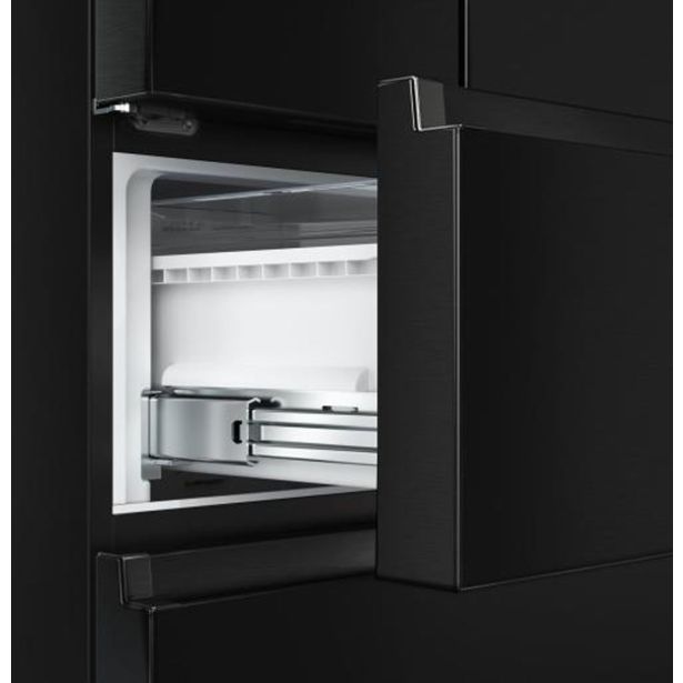 AMERIŠKI HLADILNIK HISENSE RF632N4WFE1