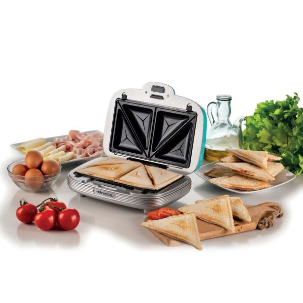 ARIETE VEČNAMENSKI PEKAČ 3V1 1972