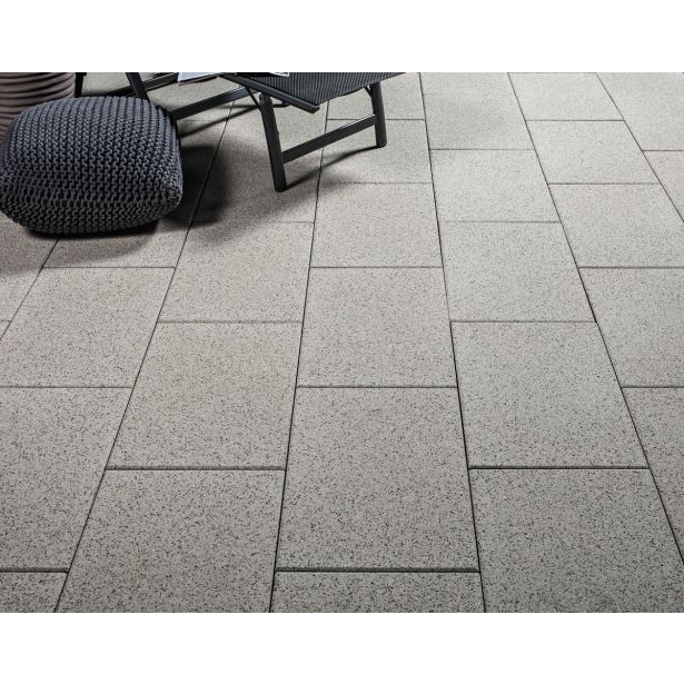 BETONSKA PLOŠČA ZOBEC ATLAS IMPREGNIRANA 40X60X4.2 CM PEŠČENO BELA