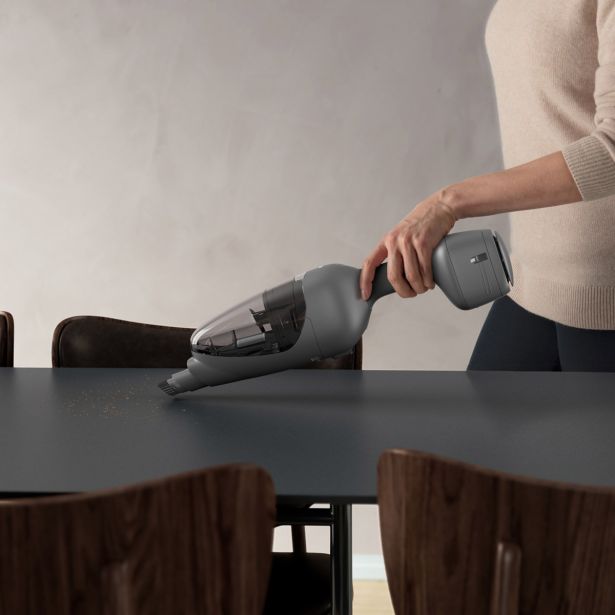 BATERIJSKI SESALNIK ELECTROLUX ES62CB25DH