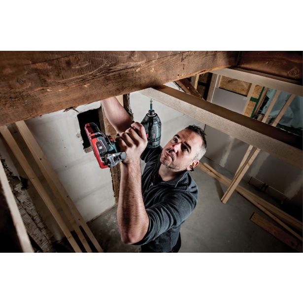 BATERIJSKI UDARNI VIJAČNIK METABO SSD 18 LTX 200 BL