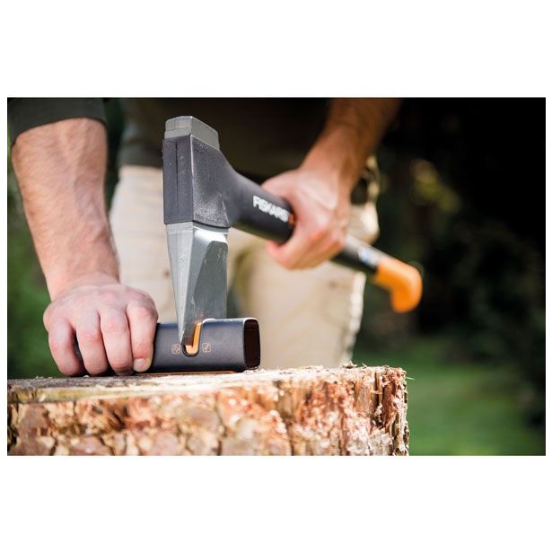 OSLO ZA BRUŠENJE FISKARS BRUS ZA NOŽE IN SEKIRE