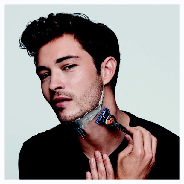 OBLIKOVALNIK BRADE BRAUN BT 3241