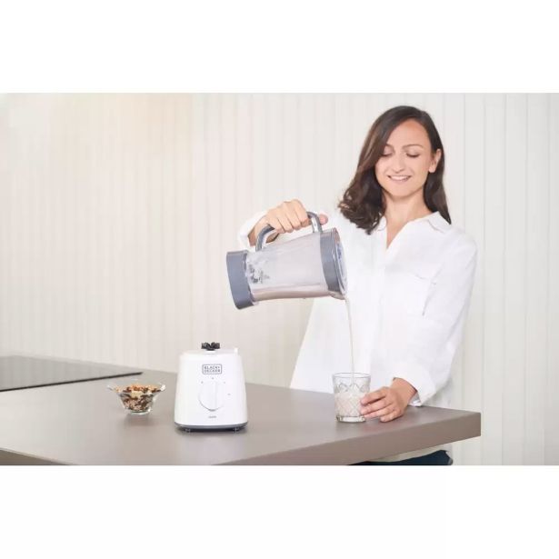 MEŠALNIK BLENDER BLACK & DECKER BXJB500E