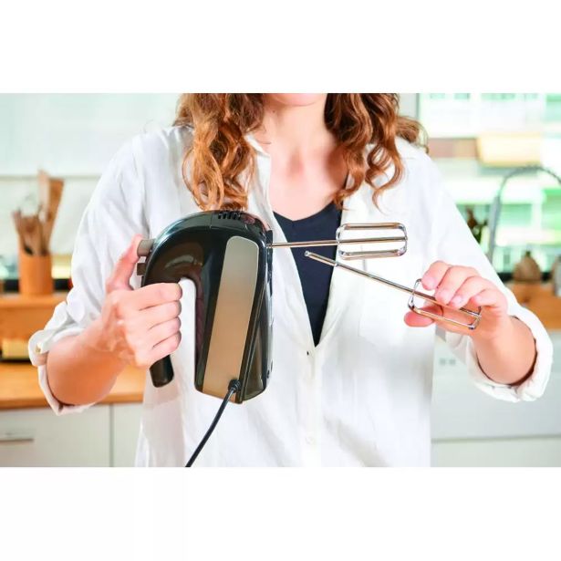 ROČNI MEŠALNIK BLACK & DECKER BXMX500E