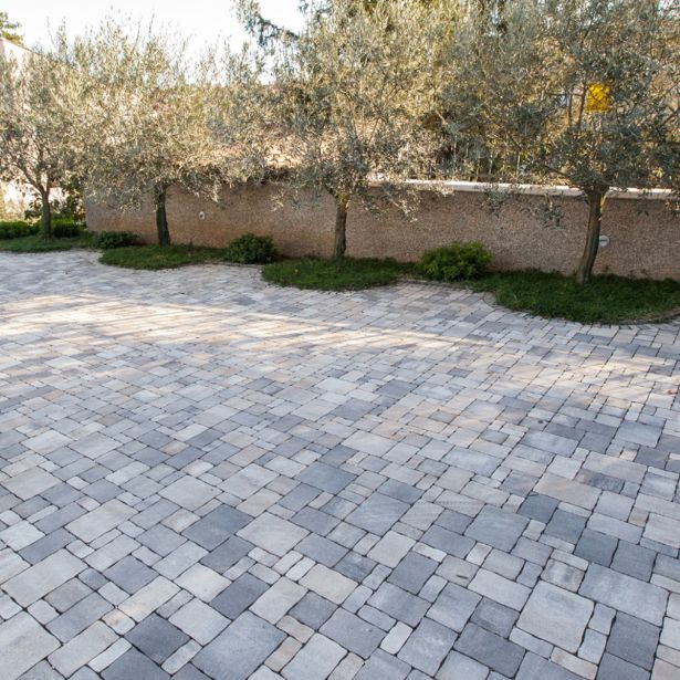 BETONSKI TLAKOVEC SEMMELROCK CASTELLO ANTICO BREZ IMITACIJE 6.2 CM LAVA SIV