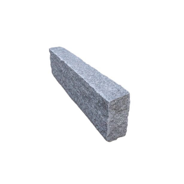 IZDELEK IZ GRANITA CESTNI ROBNIK 12X25X100CM KLESAN SVETLO SIV