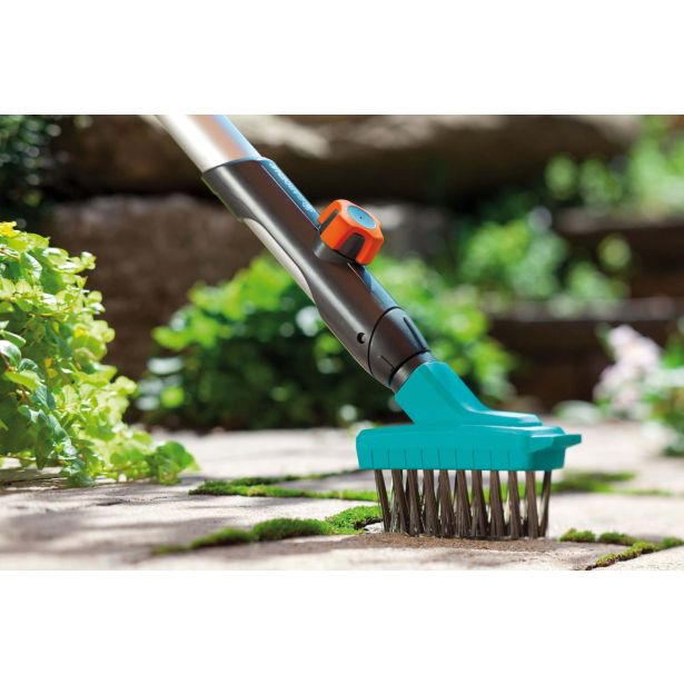 ČISTILEC TLAKOVCEV GARDENA CS