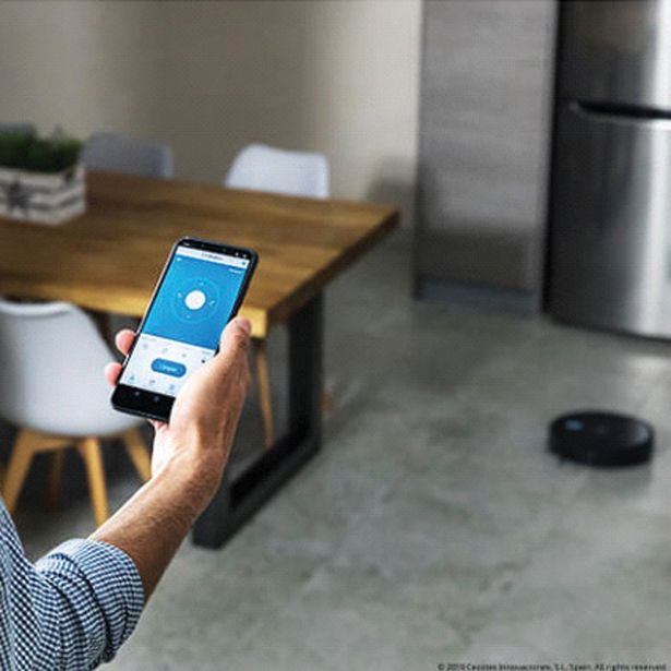 ROBOTSKI SESALNIK CECOTEC CONGA 1090