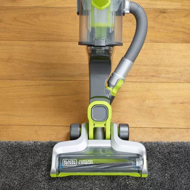 POKONČNI SESALNIK BLACK & DECKER CUA525BHA