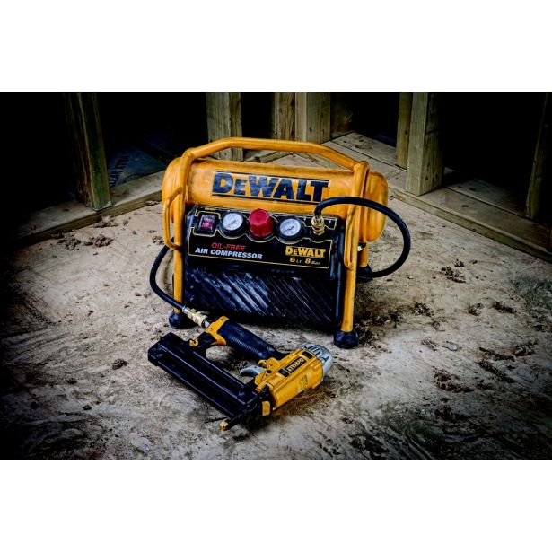 KOMPRESOR DEWALT DPC6MRC