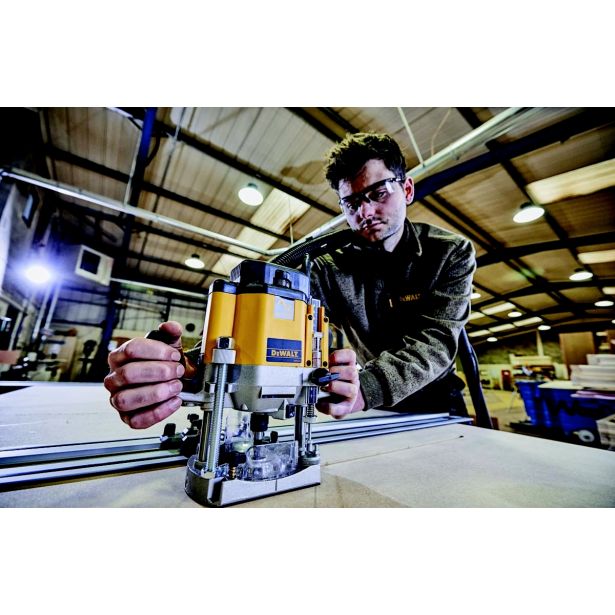 REZKALNIK DEWALT DW625E