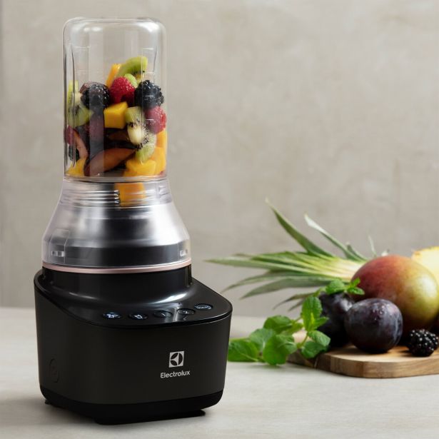 BLENDER ELECTROLUX E7CB1-4GB