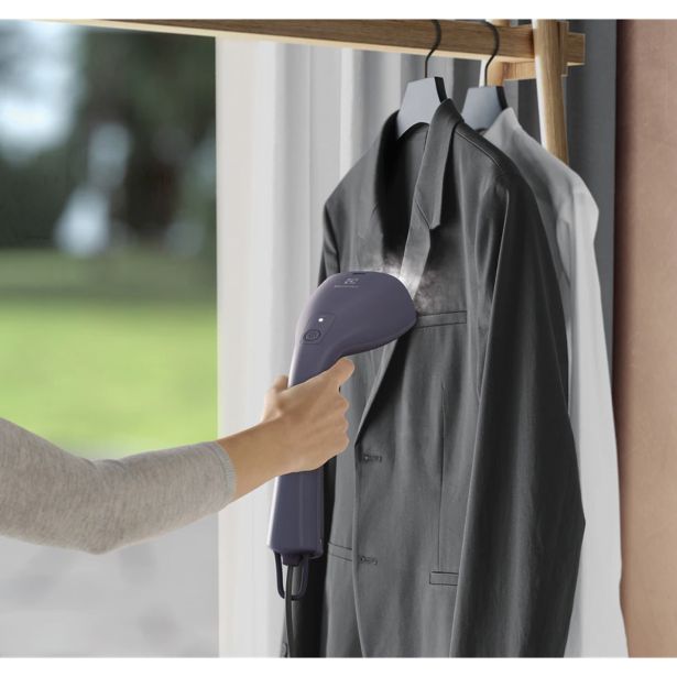 PARNI OSVEŽILEC TKANIN ELECTROLUX E7HS1-4MN