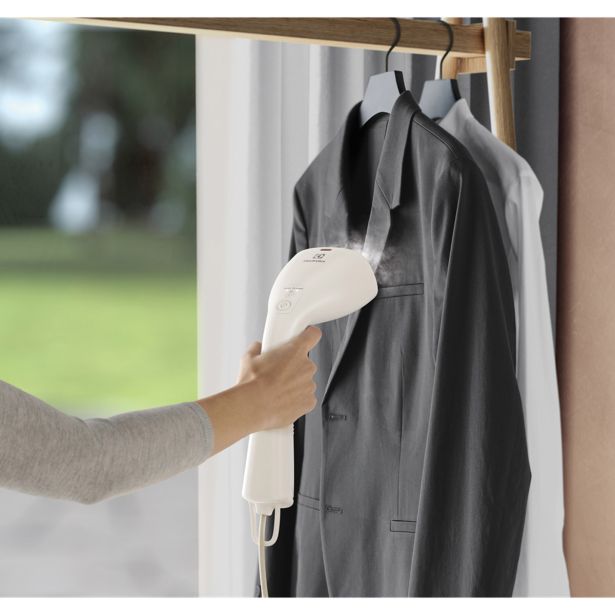 PARNI OSVEŽILEC TKANIN ELECTROLUX E7HS1-6OW