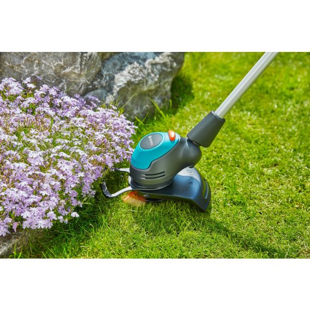 AKUML. KOSILNICA Z NITKO GARDENA EASYCUT 23/18V P4A SET