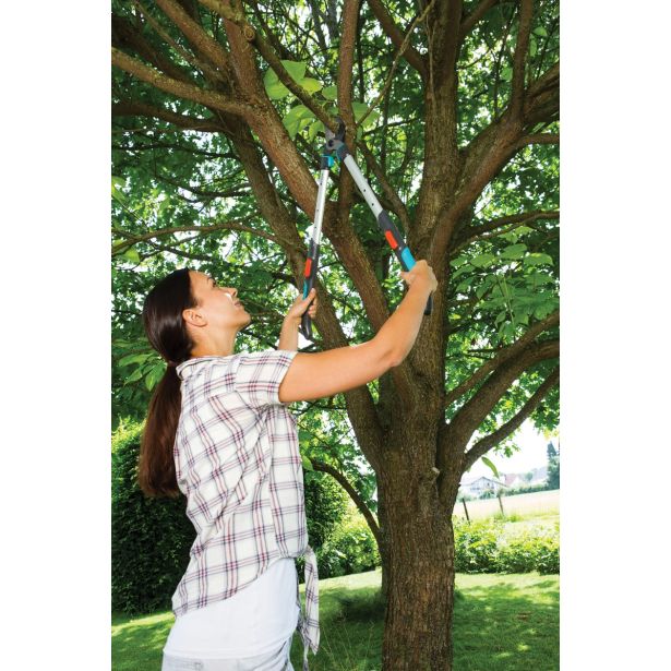 ŠKARJE ZA VEJE GARDENA EASYCUT 680 B