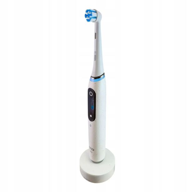 ELEKTRIČNA ZOBNA ŠČETKA ORALB IO10 BELA